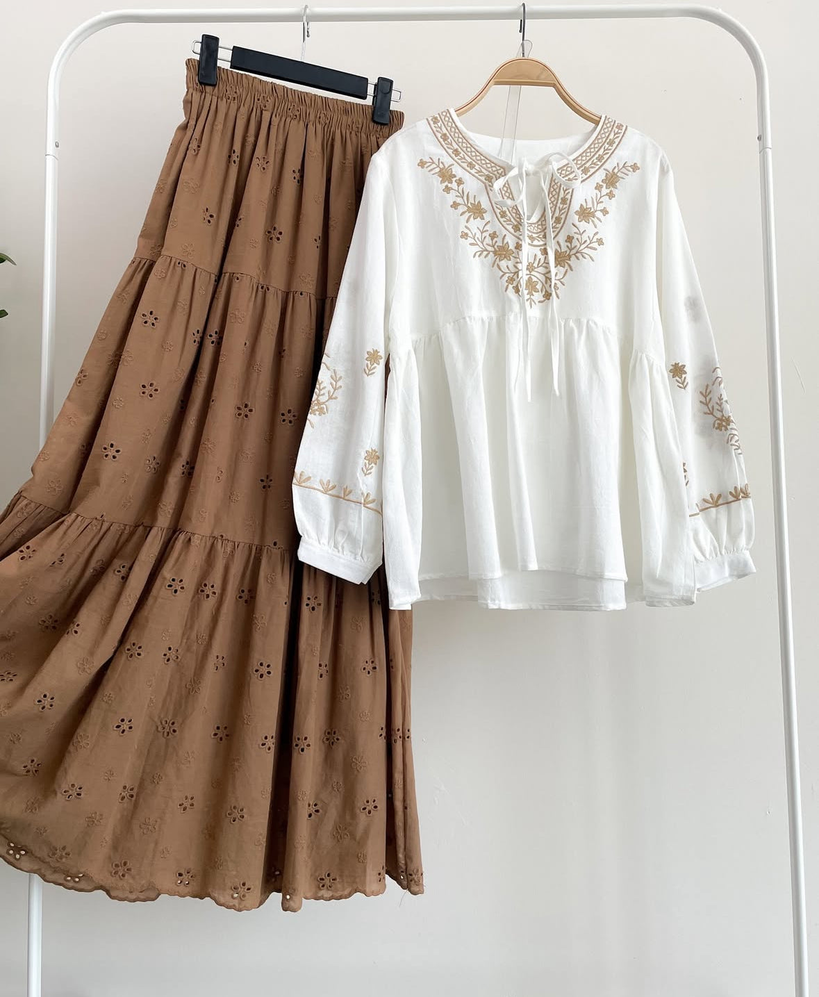 [PO] Namira Eyelet Skirt