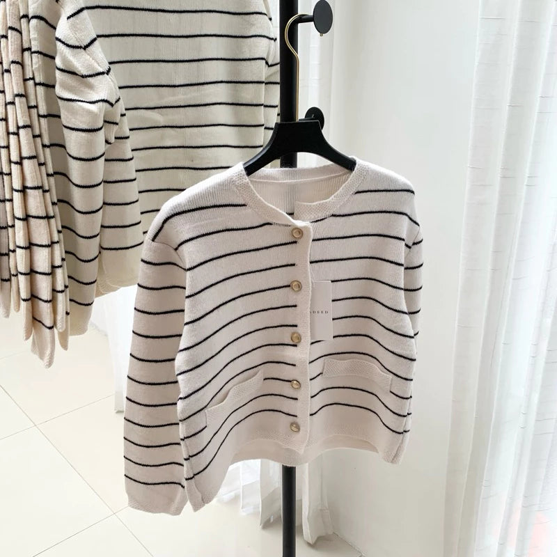 [PO] Knitted Stripes Cardigan
