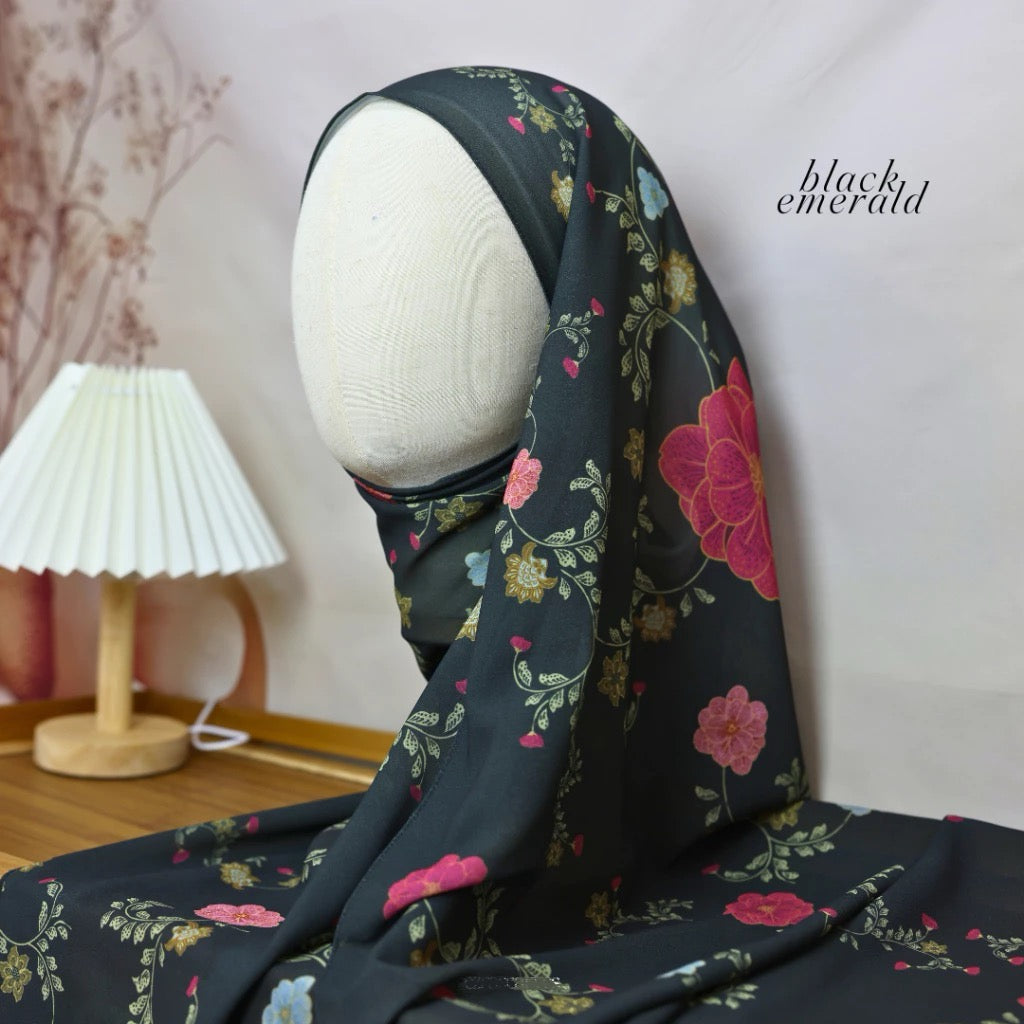 [PO] Delaila Hoodie Shawl