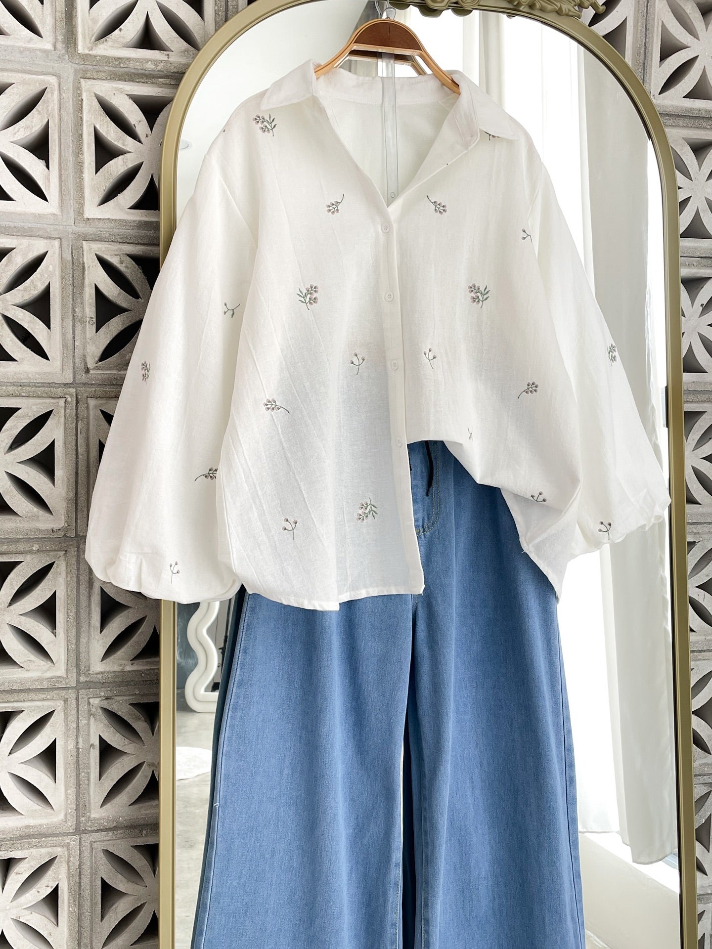 [PO] Noor Embroidery Shirt