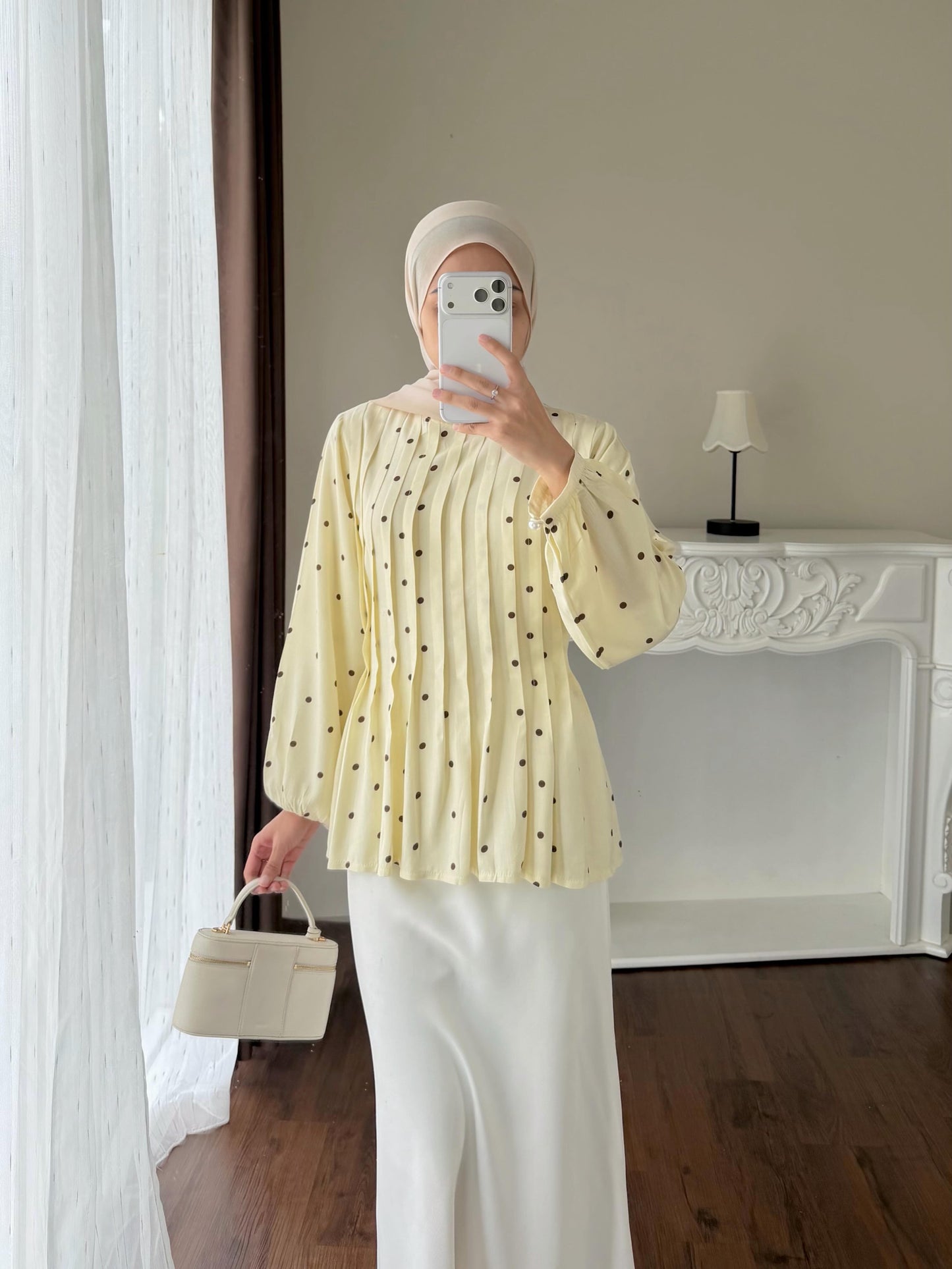 [PO] Runa Pleated Blouse