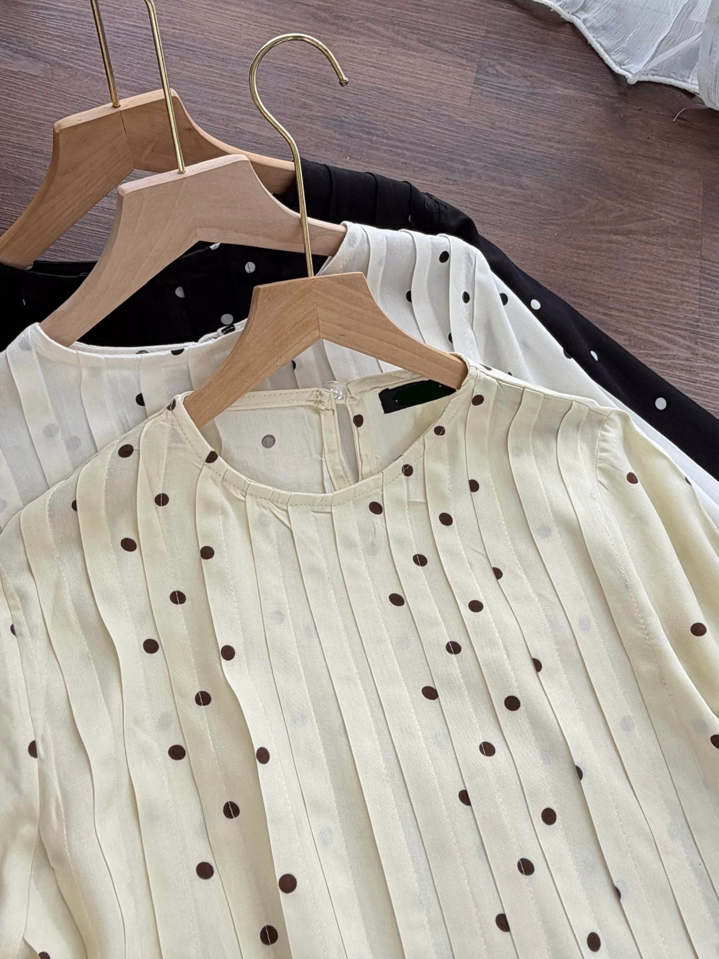 [PO] Runa Pleated Blouse